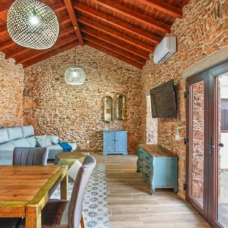 Mit Privatpool Fuer 5 Personen Ca 125 Qm In Tuineje, Fuerteventura Binnenland Von Fuerteventura * Tuineje