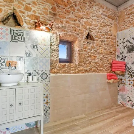 Mit Privatpool Fuer 5 Personen Ca 125 Qm In Tuineje, Fuerteventura Binnenland Von Fuerteventura